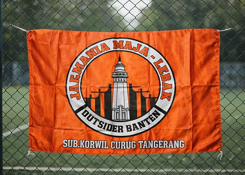 Banner Kain Satin